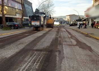 60 Konutlar Körfez Caddesinde üstyapı yenilendi