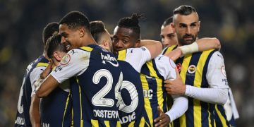 Fenerbahçe evinde Kasımpaşa karşısında son dakikada kazandı