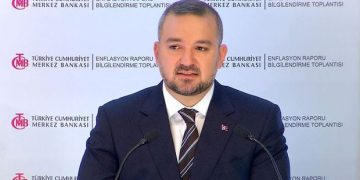 TCMB Başkanı bankacılarla bir araya geldi