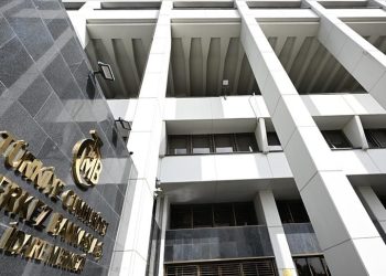 TCMB toplam rezervleri 134 milyar 208 milyon dolara geriledi