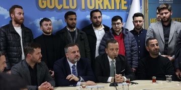 AK Gençlerden Tutuş’a tam takviye