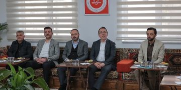 AK Parti Nevşehir Belediye Lider Adayı Dr. Mehmet Savran, Enderun Eğitim Vakfı ve Eğitime Dayanak Platformu yöneticileri ile bir ortaya geldi