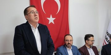 AK Parti Nevşehir Belediye Lider Adayı Dr. Mehmet Savran, Nevşehir Vatan Şehit Şehitleri ve Gazileri Derneği’ni ziyaret etti