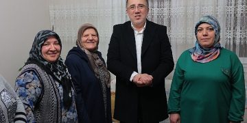 AK Parti Nevşehir Belediye Lider Adayı Dr. Mehmet Savran, “Şehrimize olan sevdamızı, dün olduğu üzere yarında çalışarak göstereceğiz.” dedi