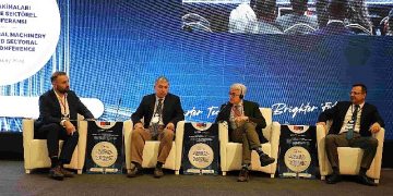 Akıllı Tarım Makineleri Ağ Oluşturma ve Sektörel İş Birliği Konferansı, Tarım Bölümü Temsilcilerini Bir Ortaya Getiriyor