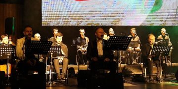 Aşkın Peygamberi gönüllere dokundu