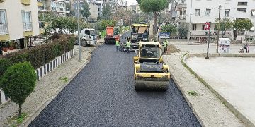Aydın Büyükşehir Belediyesi’nden Efeler’e asfalt atılımı