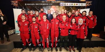 Başkan’dan sarsıntı kahramanlarına teşekkür