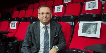 Bayan Oyunları Şenliği 23-27 Mart Tarihlerinde Ayvalıklı Tiyatroseverlerle Dördüncü Sefer Buluşacak