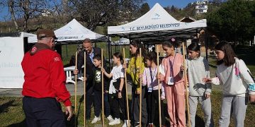 Beylikdüzü Çocuk Meclisi Üyeleri İzcilik Kampında