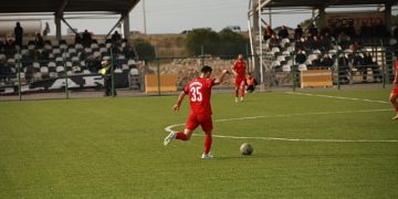 Burhaniye Belediyespor 2 yarıya galibiyetle başladı