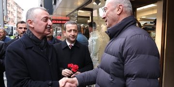 Büyükakın, İzmit ve Derince esnafıyla buluştu