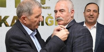CHP’li aday AK Parti’ye katıldı