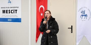 DEÜ sarsıntının yıl dönümünde bölgeyi unutmadı