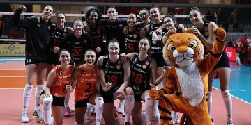 Eczacıbaşı Dynavit, ismini çeyrek finale yazdırdı