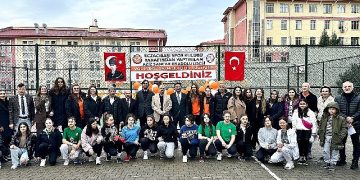 Eczacıbaşı Spor Kulübü’nden Kahramanmaraş Aziz Sancar Anadolu Lisesi’ne Voleybol Alanı