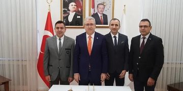 Ege Üniversitesinden, Özbekistan ve Kazakistan’ın dokumacılık ve hazır giysi kesimine yönelik proje