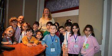 Egeli miniklerden Radyo Ege Kampüs’e manalı ziyaret