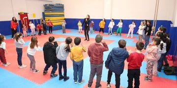 Gebzeli anneler sağlıklı ömür seyahatinde