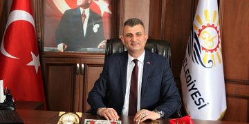 Gölcük Belediye Lideri Ali Yıldırım Sezer, yayınladığı ileti ile tüm İslam Alemi’nin Miraç Kandili’ni kutladı.