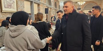 Gölcüklü gençler, Sezer’le ‘devam’ dedi