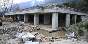 Göynük kapalı pazar yerinde çalışmalar sürüyor