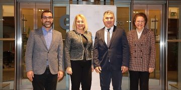 Hazırgiyim ihracatçıları yılın son çeyreğinde toparlanma bekliyor