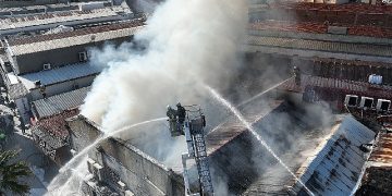 İzmir İtfaiyesinden yangına 6 dakikada müdahale