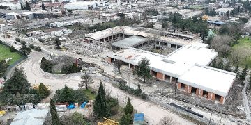 İzmit Manisiz Hayat Merkezi yükseliyor