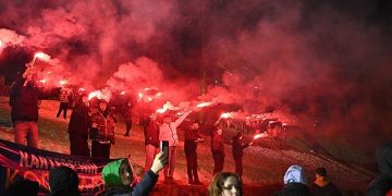 Kartepe Belediye Lideri Av.M.Mustafa Kocaman meşalelerle karşılandı