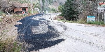 Kemer’de asfalt bakım ve reglaj çalışmaları