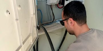 Kemer’de aydınlatmalarda bakım ve tamir çalışmaları