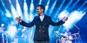 Kenan Doğulu, “İhtimaller” Caz Konseriyle En Sevilen Müziklerini Bursalılar İçin Seslendirdi