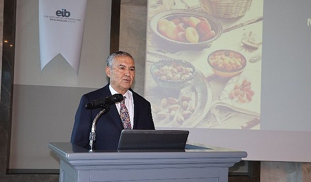 Kuru meyve bölümü 1,8 milyar dolar amaçları için kenetlendi