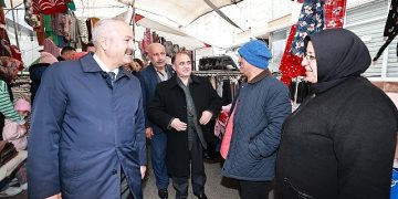 Lider Adayı Büyükgöz, Beylikbağı pazarını dolaştı