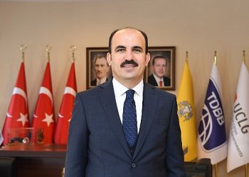 Lider Altay Berat Kandili’ni Kutladı