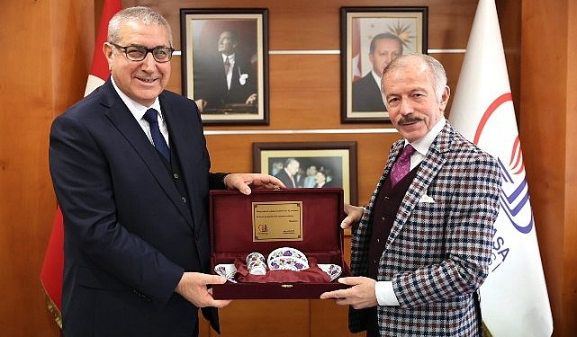 Lider Aydıner’e fahri hemşehrilik beratı