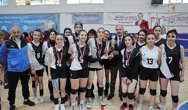 Liseler Ortası 100. Yıl Voleybol Turnuvası Sona Erdi…