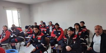 Nevşehir Belediyesi bünyesinde çalışan işçiler, iş güvenliği konusunda bilgilendirilerek sıhhat taramasından geçirildi