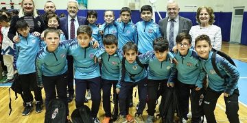 Nilüfer Belediyesi amatör sportmenlerin yanında