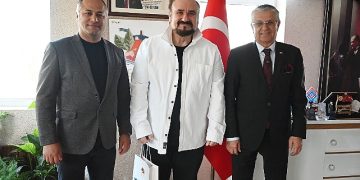 Opera sanatkarı Hakan Aysev’den Lider Topaloğlu’na ziyaret