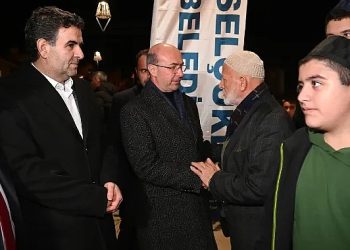 Selçuklu Belediye Lideri Ahmet Pekyatırmacı, Miraç Kandili hasebiyle Erenköy Tahir Büyükkörükçü Camii’nde düzenlenen kandil programında vatandaşlarla bir ortaya geldi.