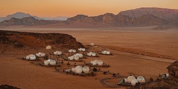 Sony’den Hudutları Zorlayan Lens Teknolojisi: F2.8 G Lens™ FE 24-50 mm