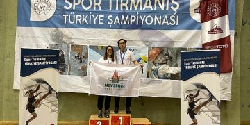 Spor tırmanışı Türkiye şampiyonasında Mustafa Sacit Sümer Türkiye Şampiyonu oldu