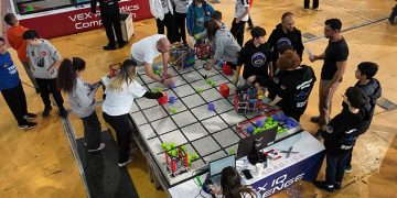 VEX Robotics Antalya Turnuvası düzenlendi