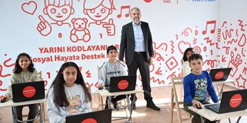 Vodafone Vakfı sarsıntı bölgesine takviyesini sürdürüyor