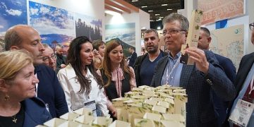 Zeytin Fidanları Fuarın Gözdesi Oldu