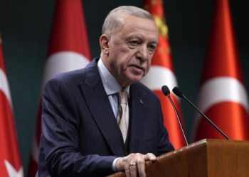 AK Parti’de oy kaybının faturası MYK üyelerine mi kesilecek?