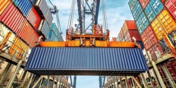 Dış ticaret açığı ilk çeyrekte yüzde 41,5 azaldı