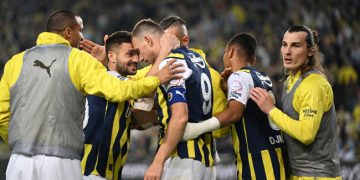 Fenerbahçe 3 puanı 4 golle aldı
